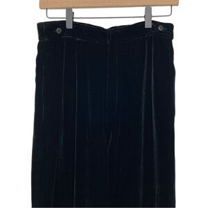 Black Silk Blend Velvet Y2K Pant, Size 8/10**